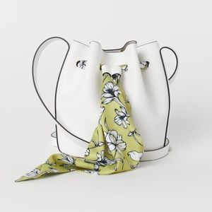 h&m floral scarf bucket bag in perfect condition